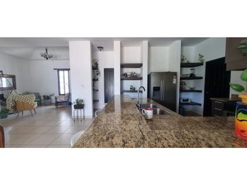 SE VENDE CASA EN SAN CARLOS