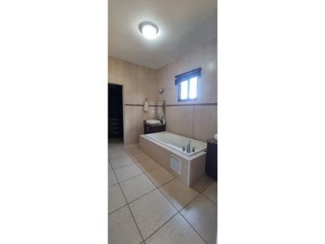 SE VENDE CASA EN SAN CARLOS
