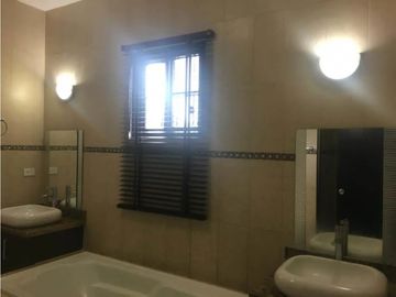 SE VENDE CASA EN SAN CARLOS
