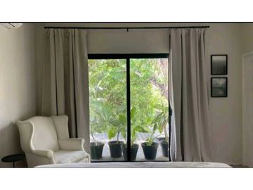 CASA  EN CLAYTON CRDENAS VILLAGE REMODELADA  4REC 3.5B 360M2