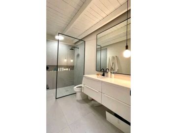 CASA  EN CLAYTON CRDENAS VILLAGE REMODELADA  4REC 3.5B 360M2