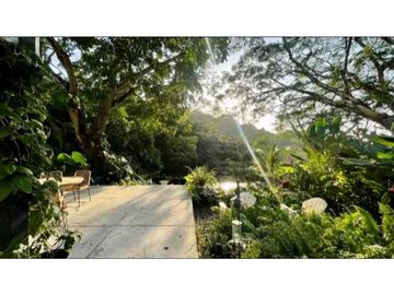 CASA  EN CLAYTON CRDENAS VILLAGE REMODELADA  4REC 3.5B 360M2