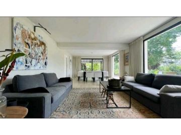 CASA  EN CLAYTON CRDENAS VILLAGE REMODELADA  4REC 3.5B 360M2