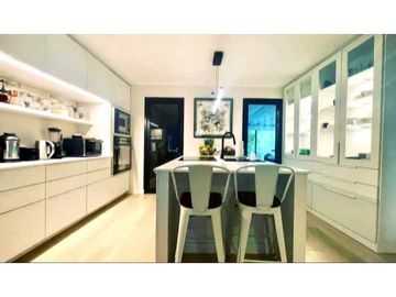 CASA  EN CLAYTON CRDENAS VILLAGE REMODELADA  4REC 3.5B 360M2