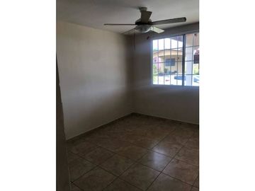 SE VENDE HERMOSA CASA