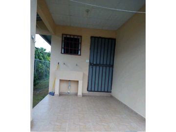 VENDO CASA EN EL ROBLE AGUADULCE