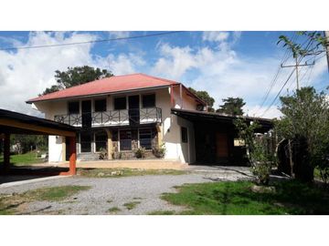 VENDO 2 CASAS DENTRO DE UN MISMO LOTE VOLCAN
