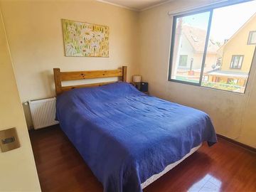 Casa en Venta en Santa Rosa de Huechuraba Colegio Pumahue