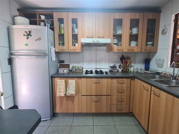 Casa en Venta en Santa Rosa de Huechuraba Colegio Pumahue