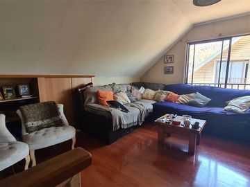 Casa en Venta en Santa Rosa de Huechuraba Colegio Pumahue