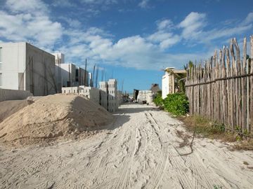 TERRENO EN VENTA EN LA PLAYA  EN MERIDA SAN BRUNO SEGUNDA FILA KM 32.5