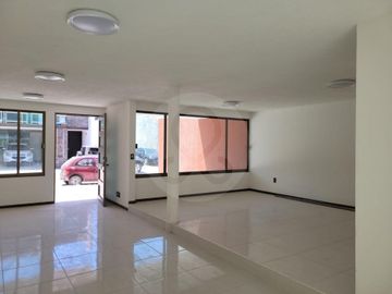 Casa en venta en Fraccionamiento Arboledas de San Javier
