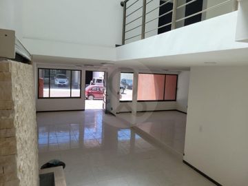 Casa en venta en Fraccionamiento Arboledas de San Javier