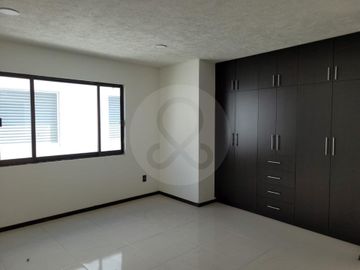 Casa en venta en Fraccionamiento Arboledas de San Javier