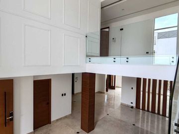 VENTA DE CASA NUEVA EN PARQUE HIDALGO, EN LOMAS DE ANGELOPOLIS
