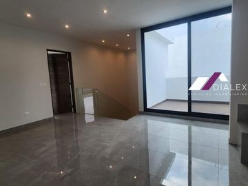 Bosques de las Misiones -CARRETERA NACIONAL- Casa  VENTA Santiago Nuevo León, 455 M2