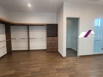 Bosques de las Misiones -CARRETERA NACIONAL- Casa  VENTA Santiago Nuevo León, 455 M2