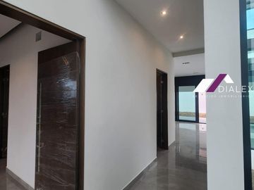 Bosques de las Misiones -CARRETERA NACIONAL- Casa  VENTA Santiago Nuevo León, 455 M2