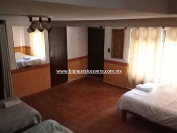 CASA EN VENTA SUPER OPORTUNIDAD EN CENTRO DE TEQUISQUIAPAN . Xóchitl.