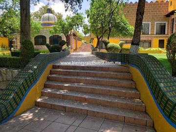 CASA EN VENTA SUPER OPORTUNIDAD EN CENTRO DE TEQUISQUIAPAN . Xóchitl.