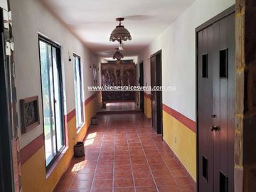 CASA EN VENTA SUPER OPORTUNIDAD EN CENTRO DE TEQUISQUIAPAN . Xóchitl.