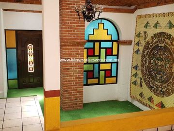 CASA EN VENTA SUPER OPORTUNIDAD EN CENTRO DE TEQUISQUIAPAN . Xóchitl.
