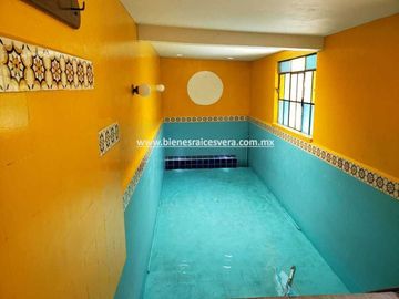 CASA EN VENTA SUPER OPORTUNIDAD EN CENTRO DE TEQUISQUIAPAN . Xóchitl.