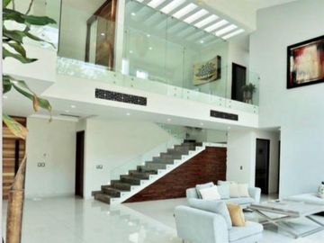 HERMOSA RESIDENCIA EN PARAISO COUNTRY CLUB