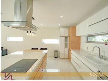 HERMOSA RESIDENCIA EN PARAISO COUNTRY CLUB