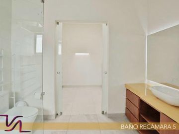 HERMOSA RESIDENCIA EN PARAISO COUNTRY CLUB