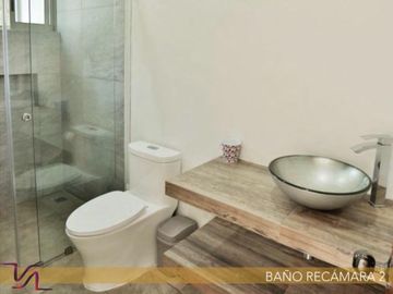 HERMOSA RESIDENCIA EN PARAISO COUNTRY CLUB