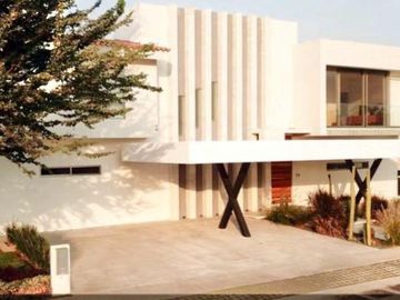 HERMOSA RESIDENCIA EN PARAISO COUNTRY CLUB
