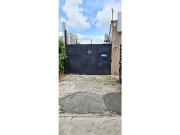 VENDO LOCAL COMERCIAL EN BETHANIA