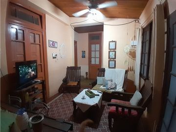 Mega piso histórico en esquina en pleno centro de Resistencia!