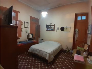 Mega piso histórico en esquina en pleno centro de Resistencia!