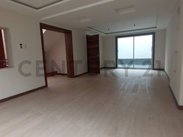 Casa  en Venta por estrenar en Nayón