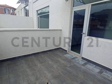Casa  en Venta por estrenar en Nayón