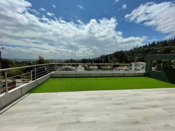 En venta departamento con terraza por estrenar. Sector Intervalles. Tumbaco