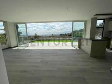 En venta departamento con terraza por estrenar. Sector Intervalles. Tumbaco