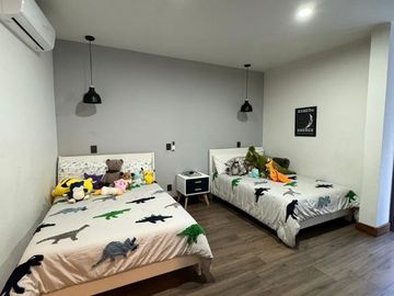 Casa en Puerta del Bosque de Lujo