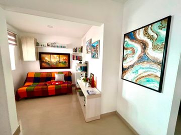 Casa moderna en conjunto cerrado en La Castellana Montería en excelente estado