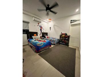 Casa en venta en Valle Poniente en Privadas la Huasteca Frente Parque