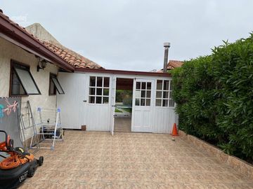 Venta hermosa casa en condominio, Mantagua