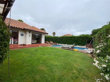 Venta hermosa casa en condominio, Mantagua