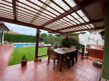 Venta hermosa casa en condominio, Mantagua