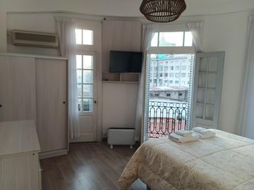 Departamento cuatro ambientes en Monserrat reciclado a nuevo