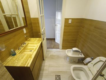 Departamento cuatro ambientes en Monserrat reciclado a nuevo