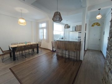 Departamento cuatro ambientes en Monserrat reciclado a nuevo