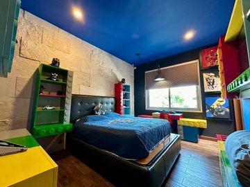 Residencia en venta en Jardines de La Montaña
