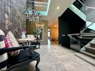 Residencia en venta en Jardines de La Montaña